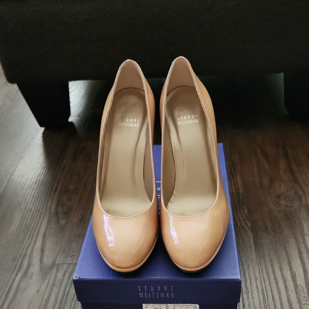 NEW STUART WEITZMAN Patent NUDE Platform Heels From Holt Renfrew sz 8